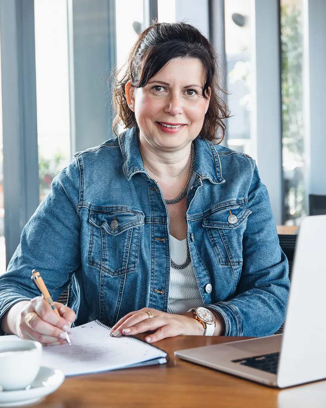 Anke-Wuttke-Systemisch-lösungsorientierte-Sachverständige-Mission (1)